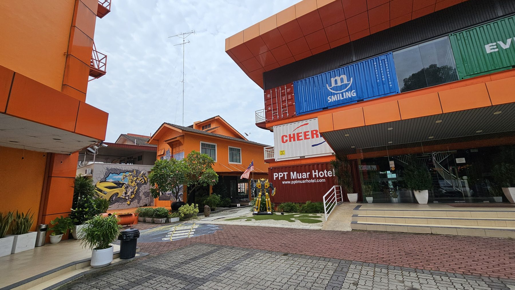 PPT Muar Hotel frontage in Muar